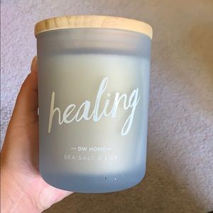 DW home candle
